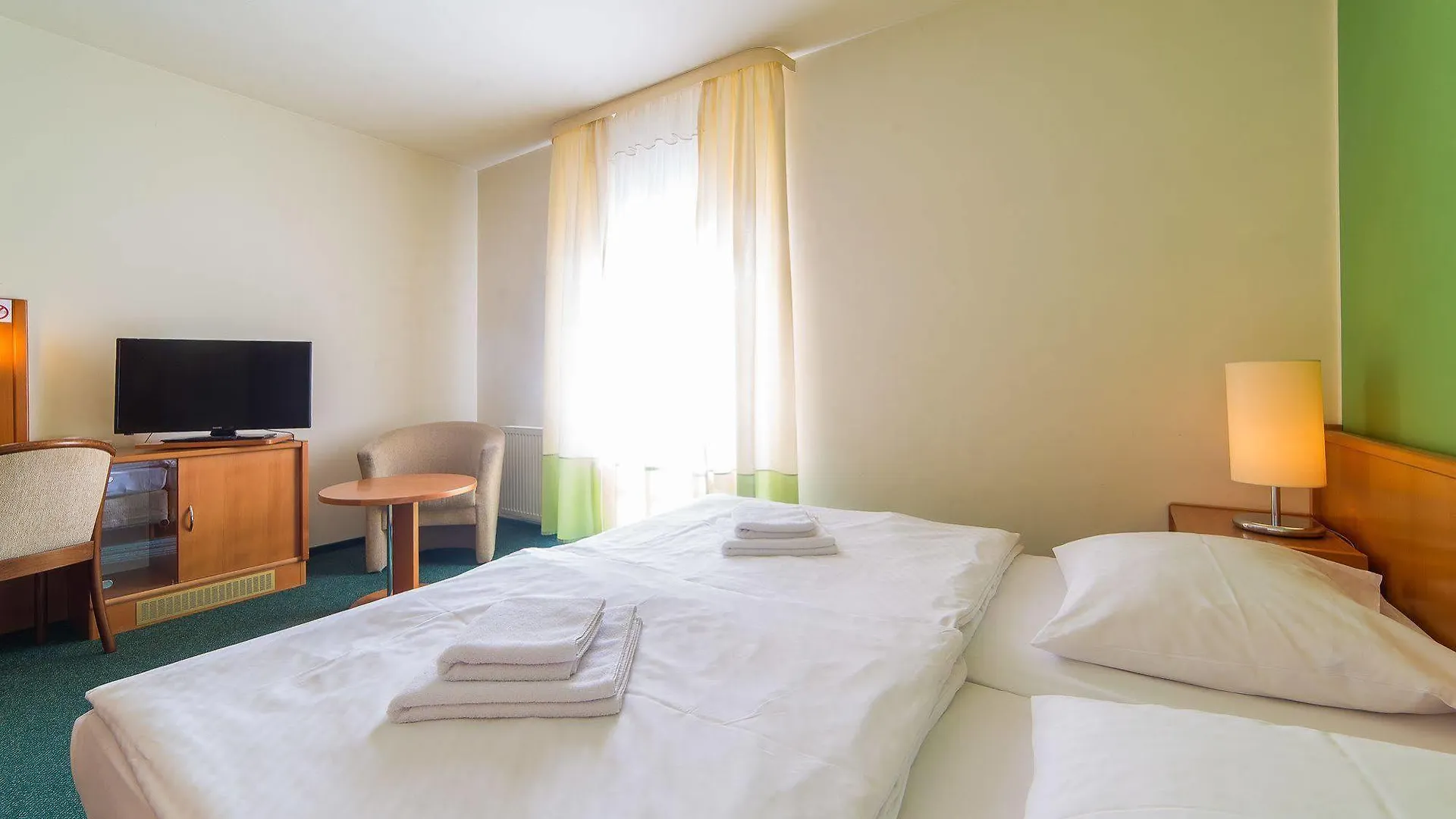 Taaakaryba Bed and Breakfast Kołobrzeg 2*,  Πολωνία